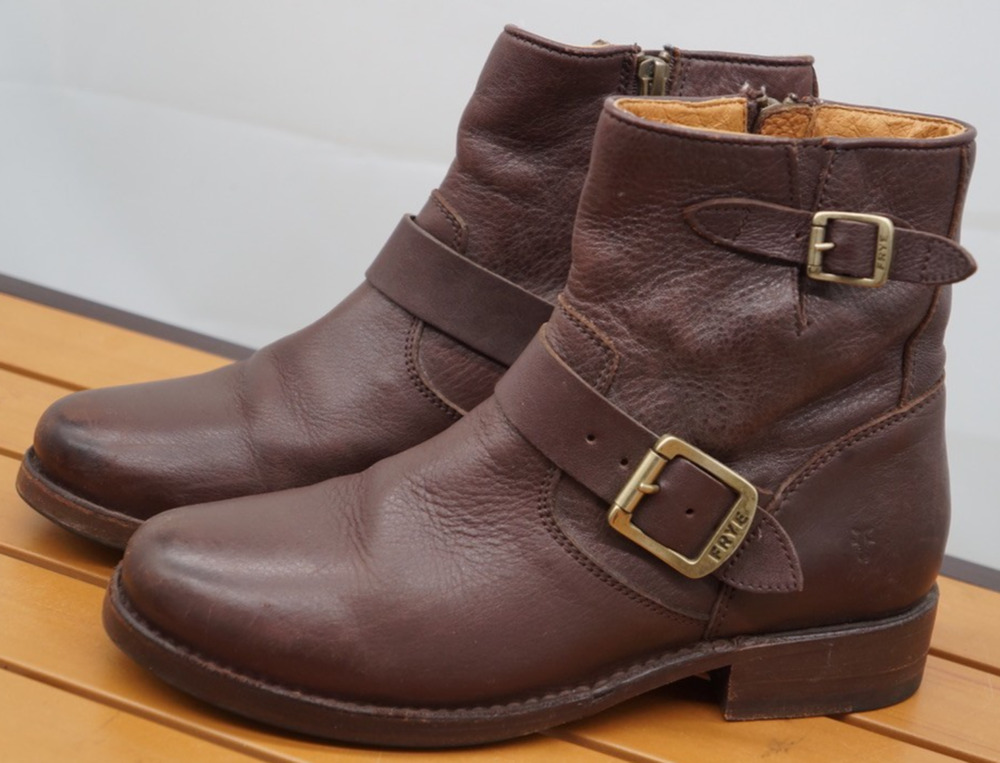 Frye Vicky 6'' Engineer Moto Boots Womens Size 6.5 B Cognac Brown Leather Buckle